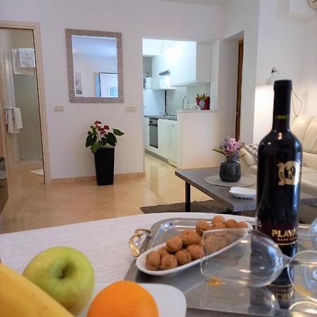 Melody Apartment Poreč Buitenkant foto